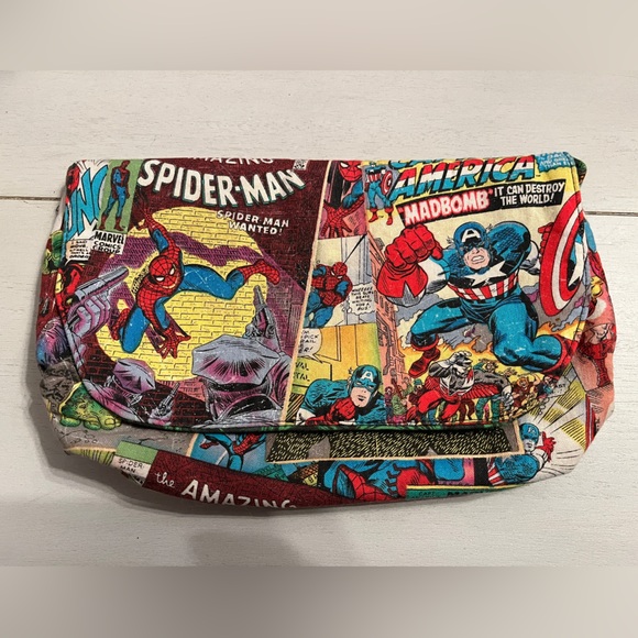 2 Marvel Comics bag (small pocketbook and travel bag) - Picture 1 of 13